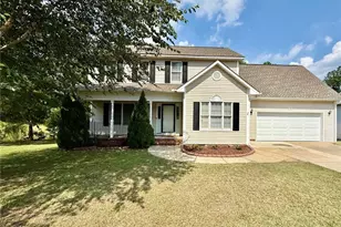 2401 Larwood Dr, Fayetteville, NC 28306 - Photo 1