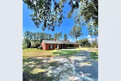 1502 Lakeview Road, Fairmont, NC 28340 - Photo 1