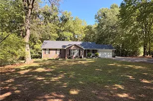 2196 Cleveland Cir, Sanford, NC 27332 - Photo 1
