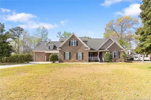 417 Foxwood Dr, Hope Mills, NC 28348 - Photo 3