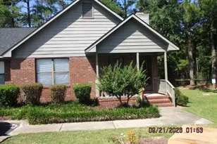 128 Villa Dr, Fayetteville, NC 28311 - Photo 1