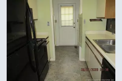 128 Villa Drive, Fayetteville, NC 28311 - Photo 11