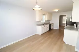 410 Whitehall Ct, Clayton, NC 27520 - Photo 5