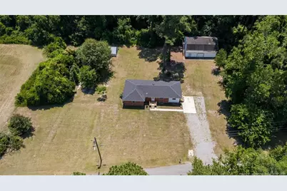 108 McNatt Street, Maxton, NC 28364 - Photo 1