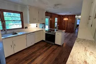 1405 Lakeview Rd, Fairmont, NC 28340 - Photo 9