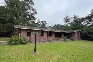 1405 Lakeview Rd, Fairmont, NC 28340 - Photo 1