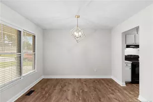 900 Hollydale Ln, Fayetteville, NC 28314 - Photo 7