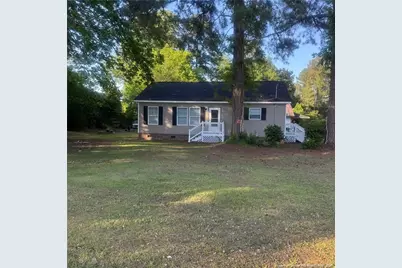 316 Edens Avenue, Lumberton, NC 28358 - Photo 1