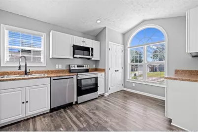 2927 Kingfisher Drive, Fayetteville, NC 28306 - Photo 5