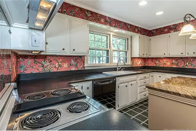 106 Northview Drive, Fayetteville, NC 28303 - Photo 15