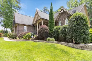3027 Carrington Ln, Sanford, NC 27330 - Photo 3