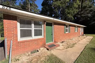 828 Ridge Rd, Fayetteville, NC 28311 - Photo 1