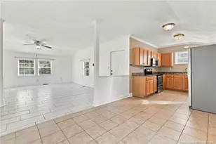 1443 Strickland Bridge Rd, Fayetteville, NC 28304 - Photo 9