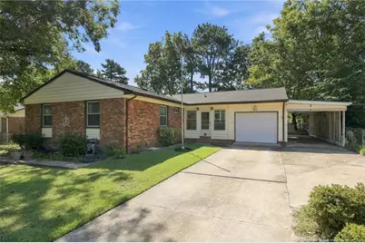 433 Morningside Drive, Fayetteville, NC 28311 - Photo 1