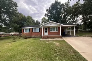 6105 Dandy Loop Rd, Fayetteville, NC 28314 - Photo 1