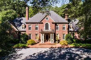 2441 W Lake Dr, Raleigh, NC 27609 - Photo 1