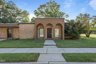 607 S 1 St St, Lillington, NC 27546 - Photo 1