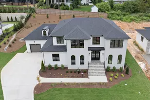 865 Wimbleton Dr, Raleigh, NC 27609 - Photo 1