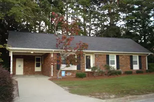 301 Briarcliff Dr, Dunn, NC 28334 - Photo 1