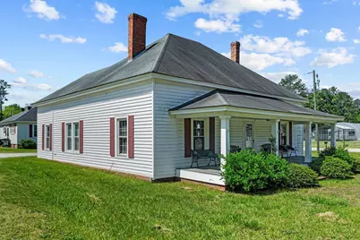 209 W Front Street, Lillington, NC 27546 - Photo 1