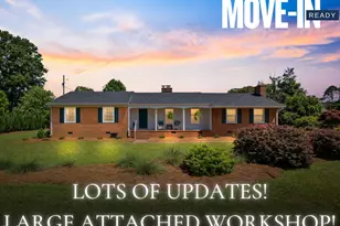 127 Fairfield Cir, Dunn, NC 28334 - Photo 1