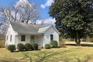 1111 Spring Valley Lake Rd, Henderson, NC 27537 - Photo 1