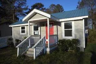 912 Martin Luther King Jr Dr, Smithfield, NC 27577 - Photo 1