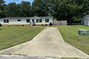 6204 Twiggs Ct, Hope Mills, NC 28348 - Photo 1