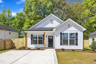 617 Ray St, Selma, NC 27576 - Photo 1