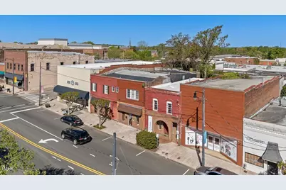 105 N Garnett Street, Henderson, NC 27536 - Photo 1