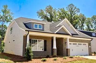 1085 Fairhaven Dr, Mebane, NC 27302 - Photo 1