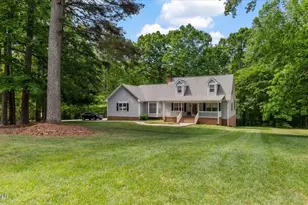 450 S Stratford Dr, Henderson, NC 27537 - Photo 1