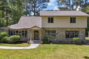 409 W Holding St, Smithfield, NC 27577 - Photo 1