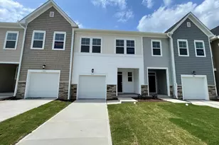 377 Thompson Overlook Wy, Smithfield, NC 27577 - Photo 1