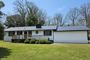 519 W Raleigh St, Siler City, NC 27344 - Photo 1