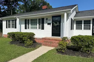 109 N Watauga Ave, Dunn, NC 28334 - Photo 1