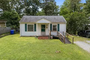 101 Goldston Dr, Carrboro, NC 27510 - Photo 1