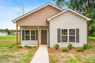 414 S Center Street, Princeton, NC 27569 - Photo 1