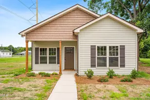 414 S Center St, Princeton, NC 27569 - Photo 1