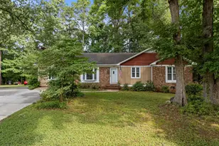 1040 Ivy Ln, Cary, NC 27511 - Photo 1