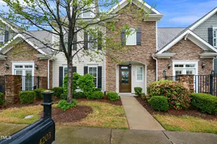 4203 Overcup Oak Ln, Cary, NC 27519 - Photo 1