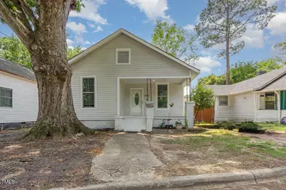 902 Washington Street E, Wilson, NC 27893 - Photo 1