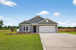 611 Laurel Lake Rd, Salemburg, NC 28385 - Photo 1