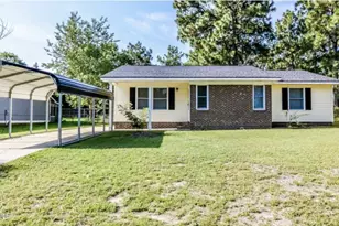 110 Elfreth Ln, Spring Lake, NC 28390 - Photo 1