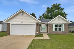 1628 Winnabow Dr, Fayetteville, NC 28304 - Photo 1