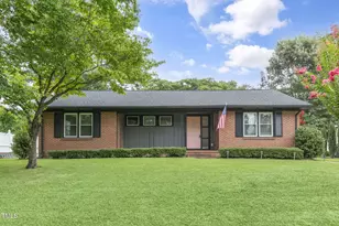 606 Hawthorne Ln W, Wilson, NC 27893 - Photo 1