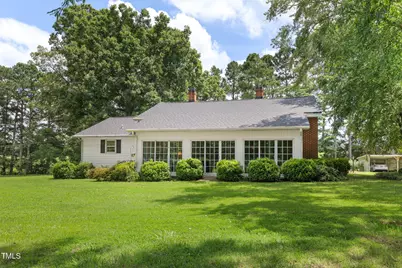 2360 Warrenton Road, Henderson, NC 27537 - Photo 1