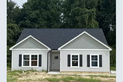 105 Chester Place, Pikeville, NC 27863 - Photo 1