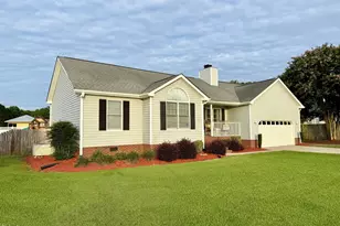 102 Elliot Pl, Pikeville, NC 27863 - Photo 1