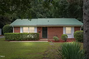 555 S Gaines St, Southern Pines, NC 28387 - Photo 1